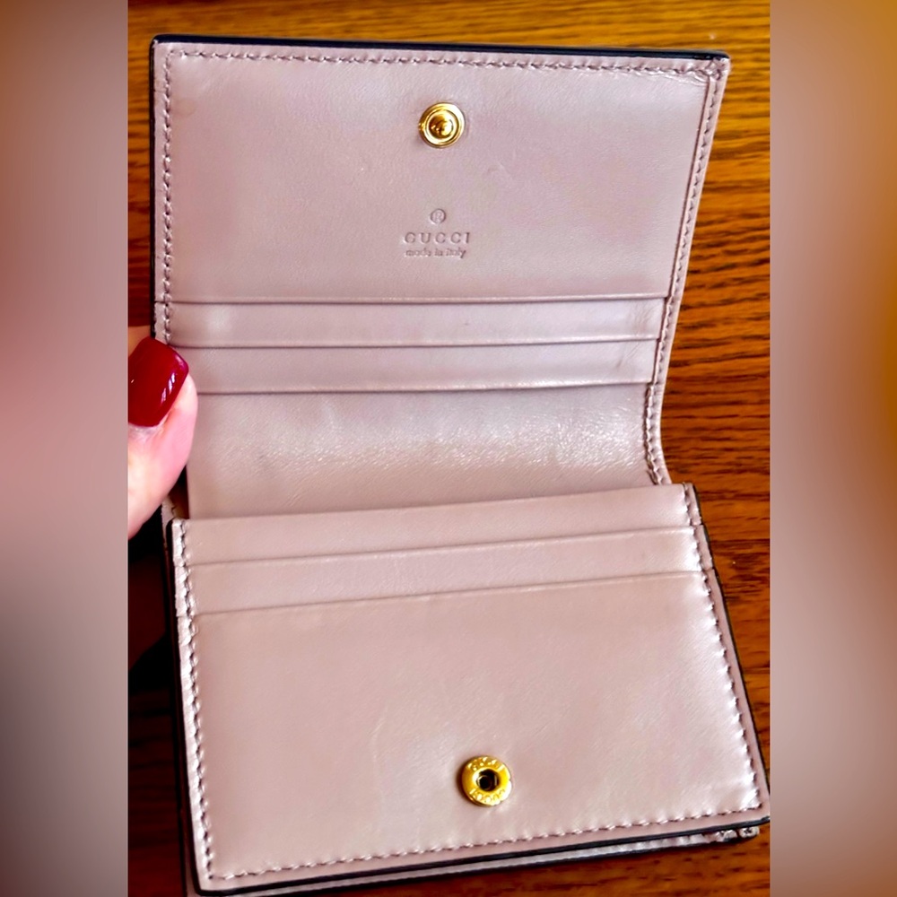 GUCCI GG GUCCISSIMA LEATHER BIFOLD WALLET includes DUSTBAG. EUC - Picture 8 of 9